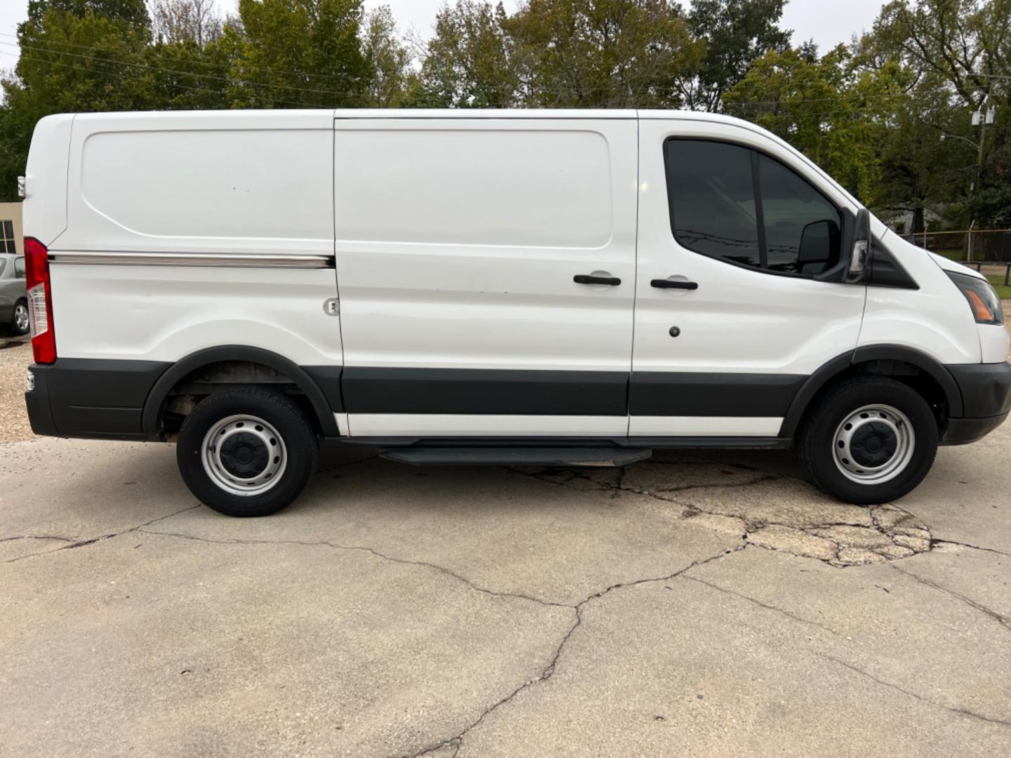 2017 White Ford Transit (1FTYR1YM2HK) with an V6 engine, Automatic transmission, located at 4520 Airline Hwy, Baton Rouge, LA, 70805, (225) 357-1497, 30.509325, -91.145432 - 2017 Ford Transit 250 166K Miles, 3.7 V6, Power Windows & Locks, Cold A/C, Tow Pkg. This Is A Work Van So It Does Have Scratches. NO IN HOUSE FINANCING. FOR INFO PLEASE CONTACT JEFF AT 225 357-1497 CHECK OUT OUR A+ RATING WITH THE BETTER BUSINESS BUREAU WE HAVE BEEN A FAMILY OWNED AND OPERATED BUSIN - Photo#4